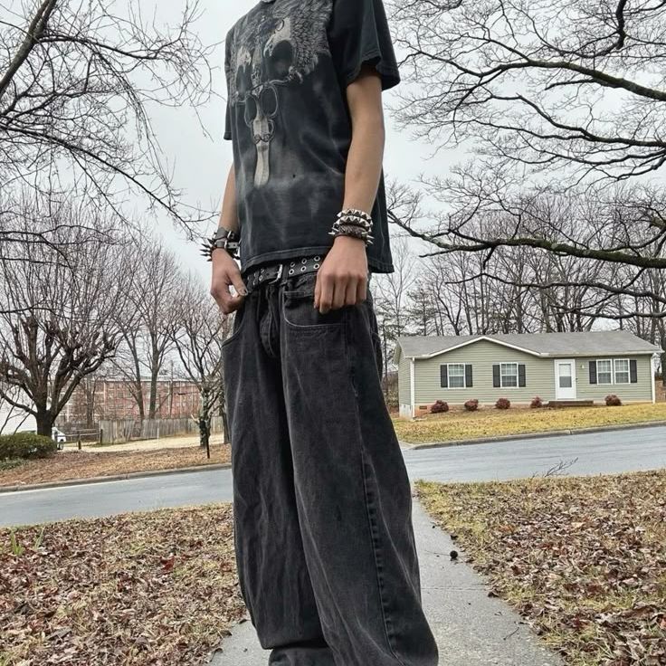 Answer some “he’s a 10 but…” questions and ill give you a man from Pinterest